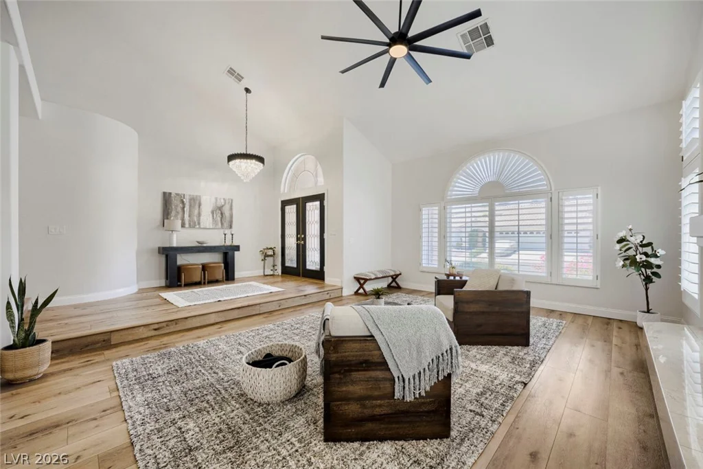 8716 Castle Hill, Las Vegas, NV 89129