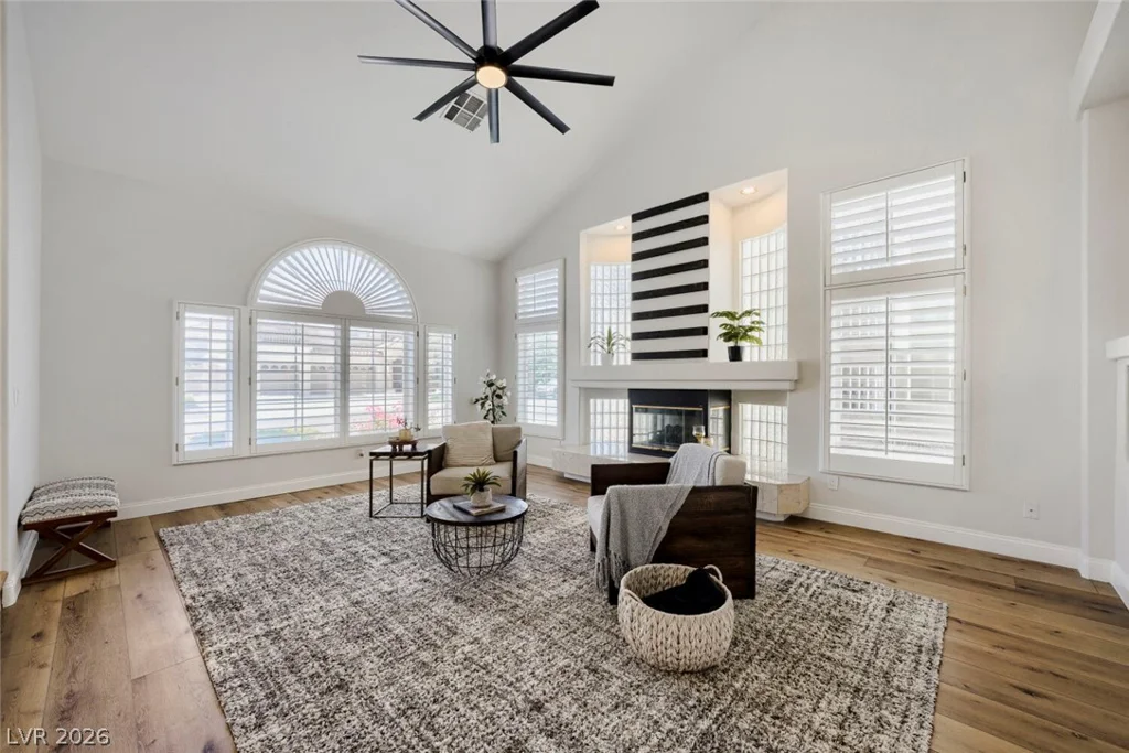 8716 Castle Hill, Las Vegas, NV 89129