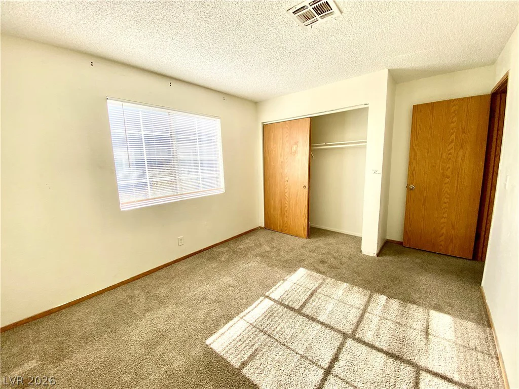 1872 Cosmic, Las Vegas, NV 89115