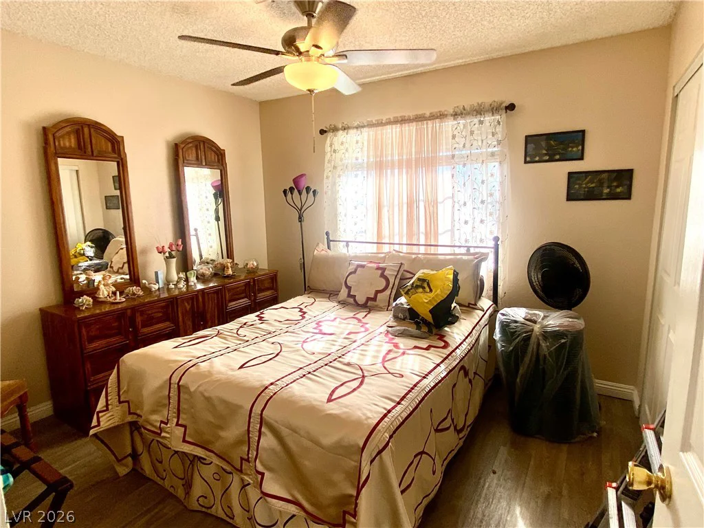 1872 Cosmic, Las Vegas, NV 89115