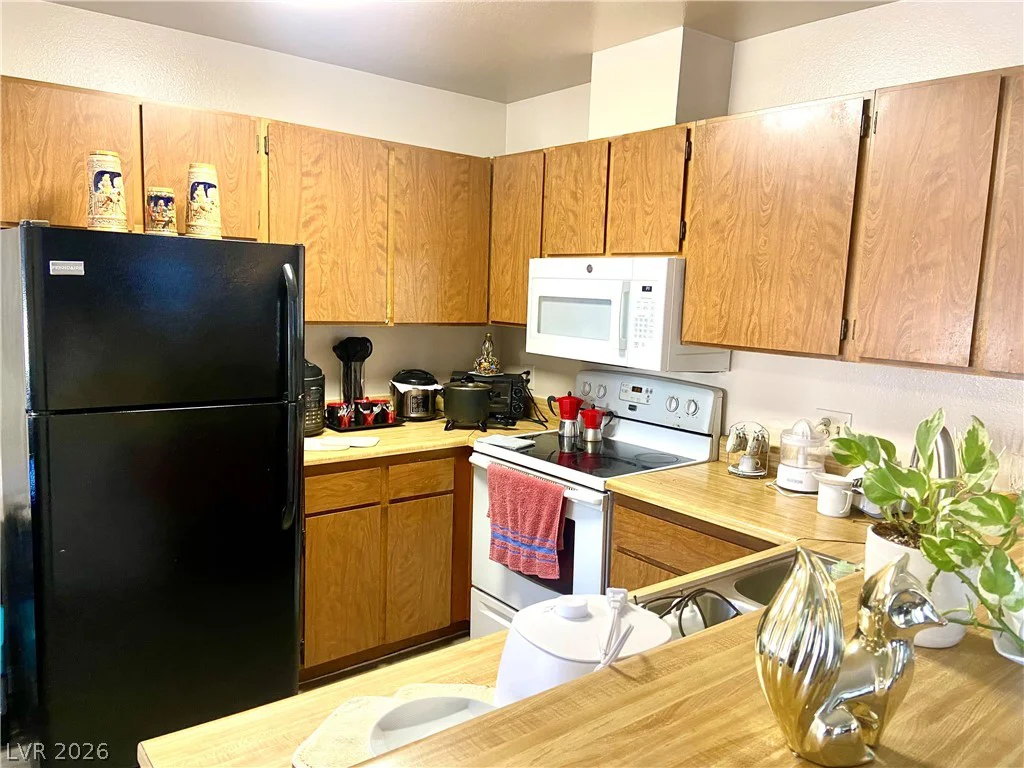 1872 Cosmic, Las Vegas, NV 89115