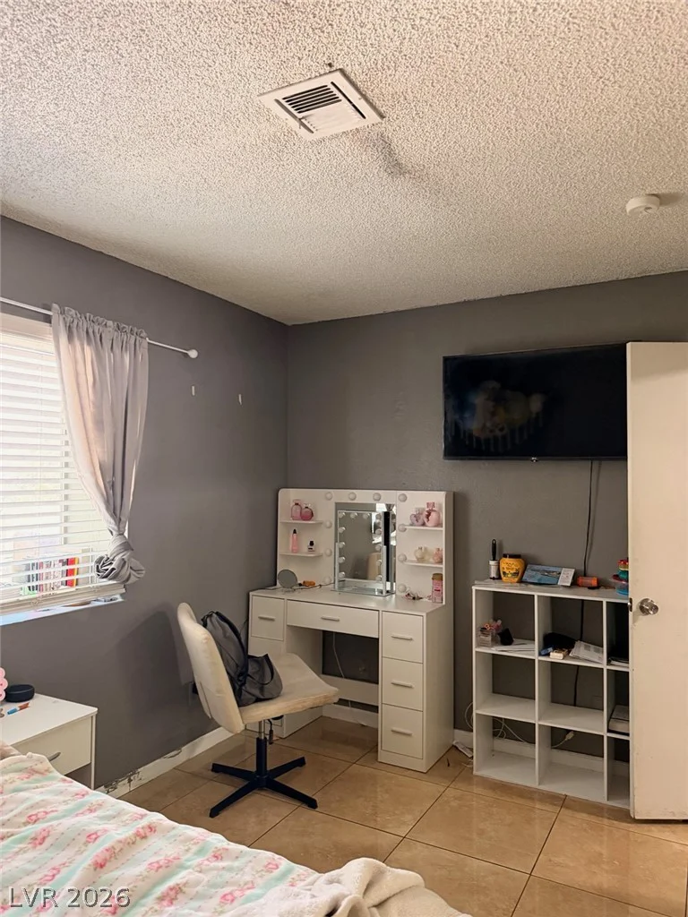 1819 Shagbark, Las Vegas, NV 89156