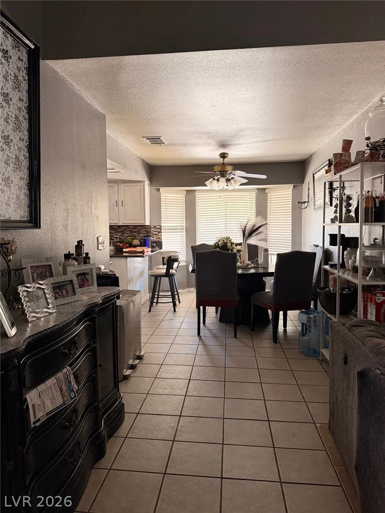 1819 Shagbark, Las Vegas, NV 89156