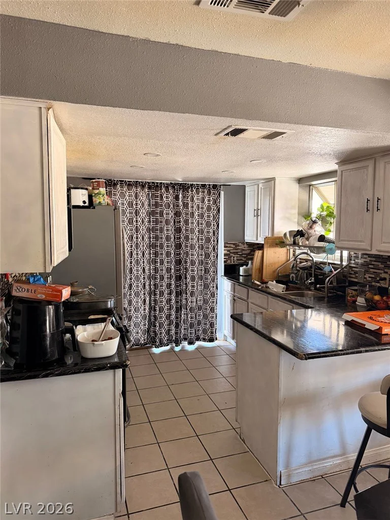1819 Shagbark, Las Vegas, NV 89156