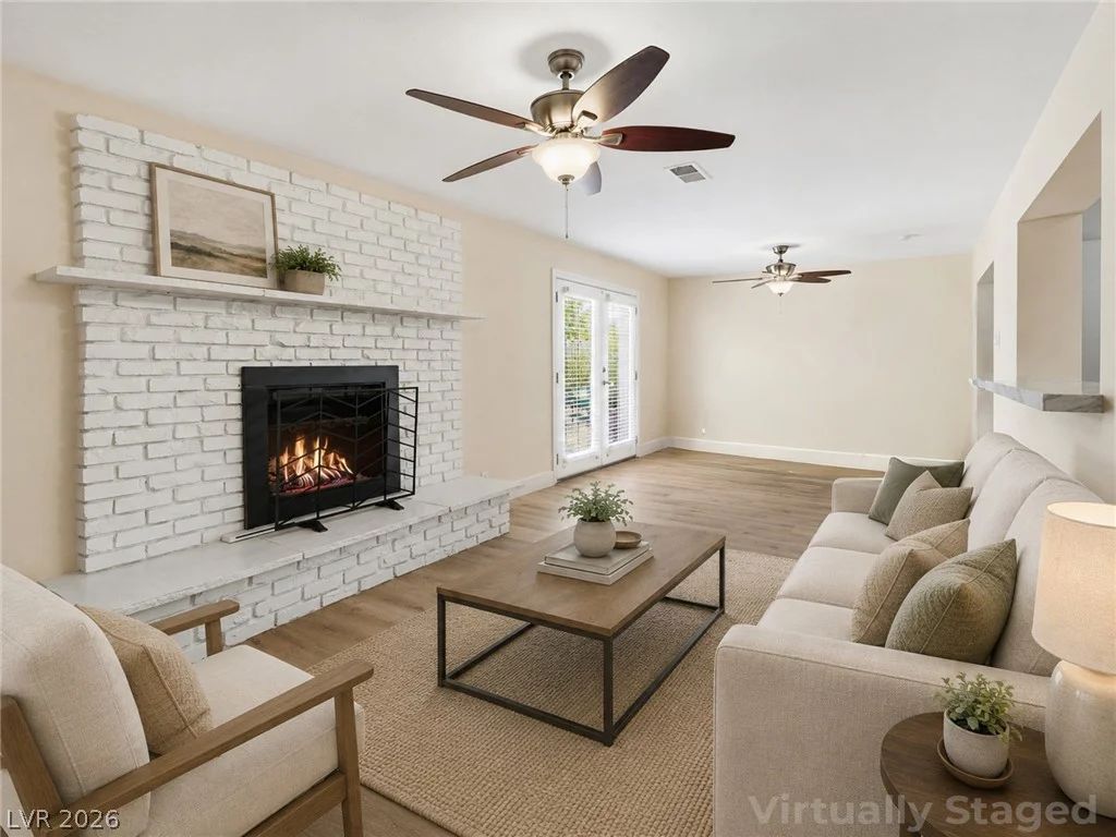 2105 Santa Paula, Las Vegas, NV 89104