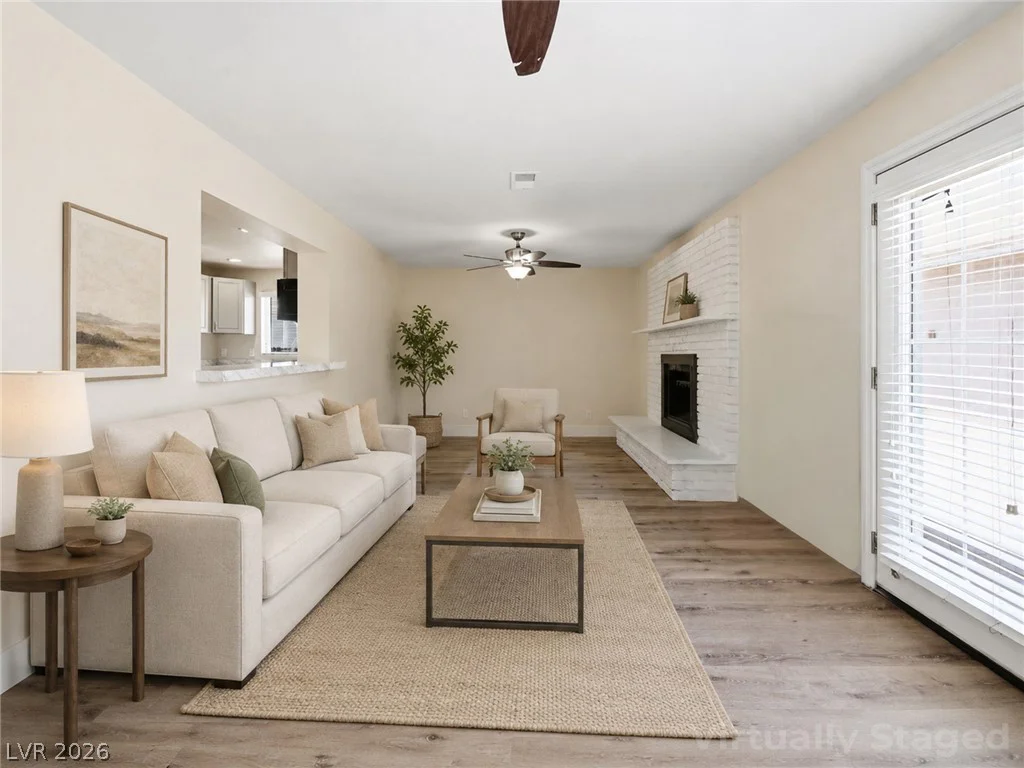 2105 Santa Paula, Las Vegas, NV 89104