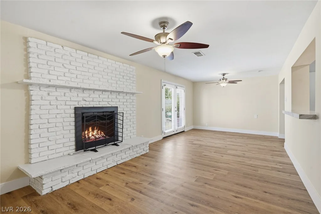 2105 Santa Paula, Las Vegas, NV 89104