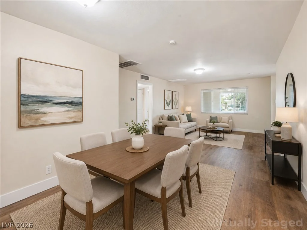 2105 Santa Paula, Las Vegas, NV 89104