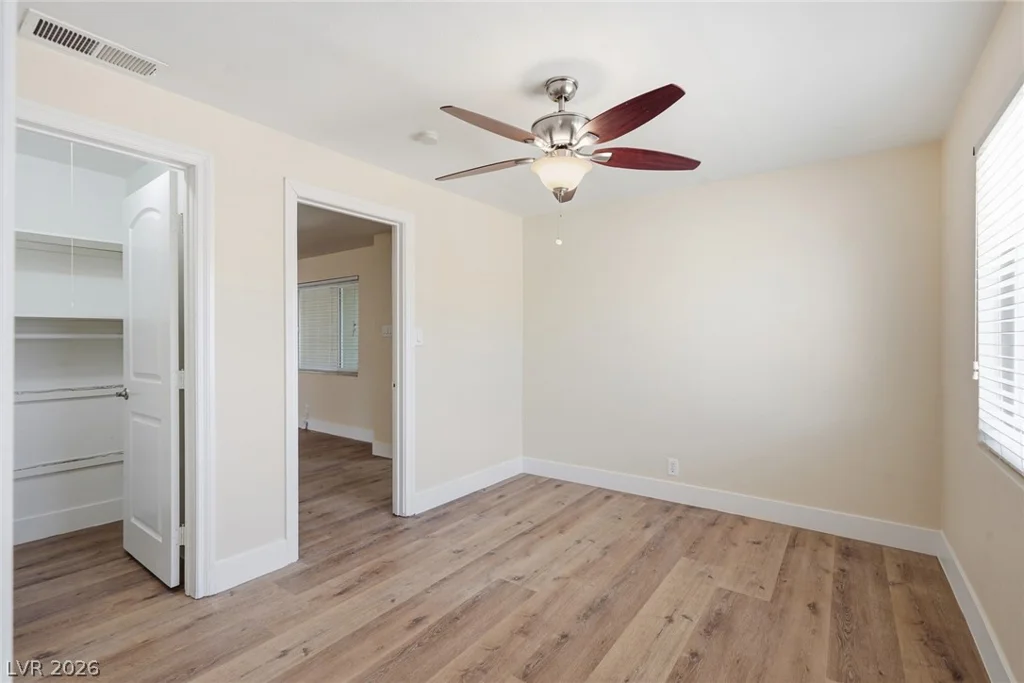 2105 Santa Paula, Las Vegas, NV 89104