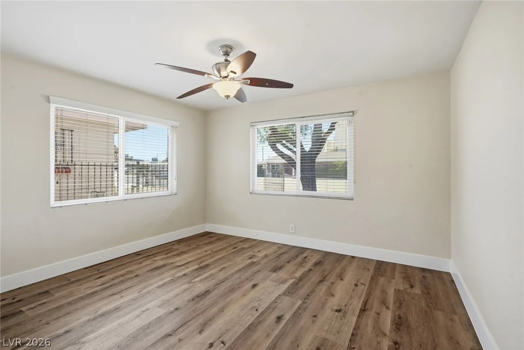 2105 Santa Paula, Las Vegas, NV 89104