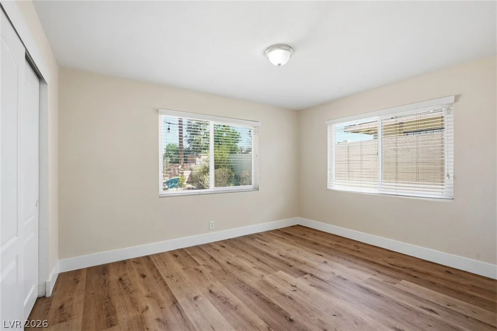 2105 Santa Paula, Las Vegas, NV 89104