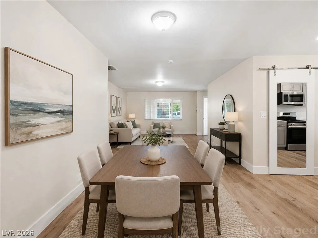 2105 Santa Paula, Las Vegas, NV 89104