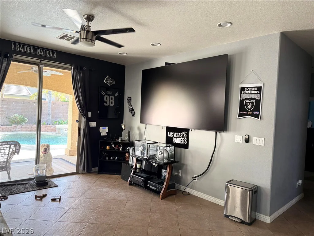 9109 Little Horse, Las Vegas, NV 89143