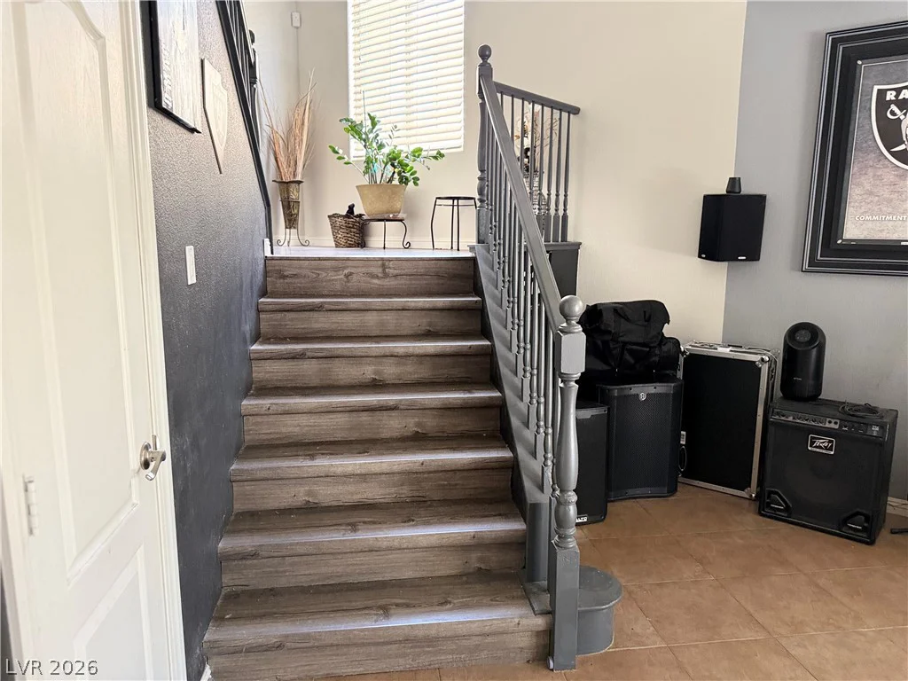 9109 Little Horse, Las Vegas, NV 89143