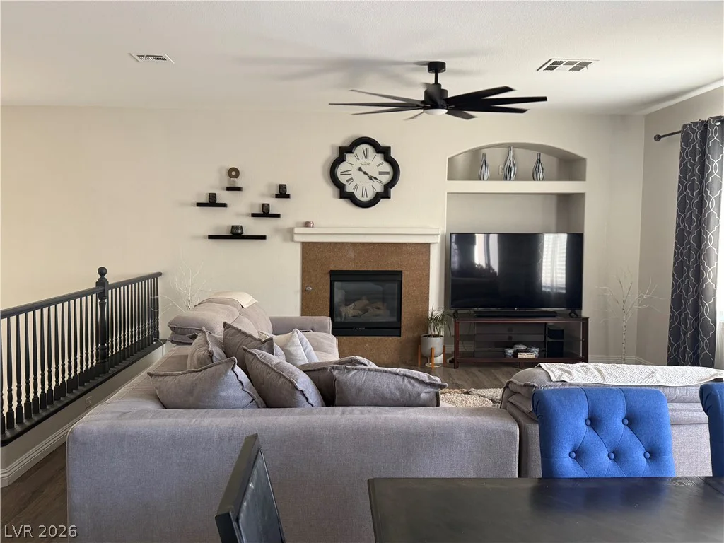 9109 Little Horse, Las Vegas, NV 89143