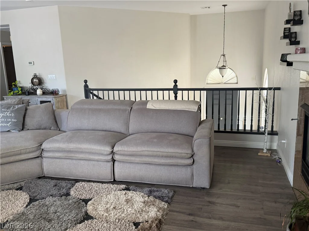 9109 Little Horse, Las Vegas, NV 89143