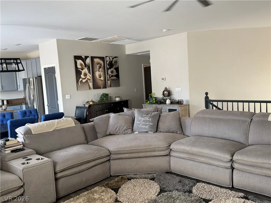 9109 Little Horse, Las Vegas, NV 89143