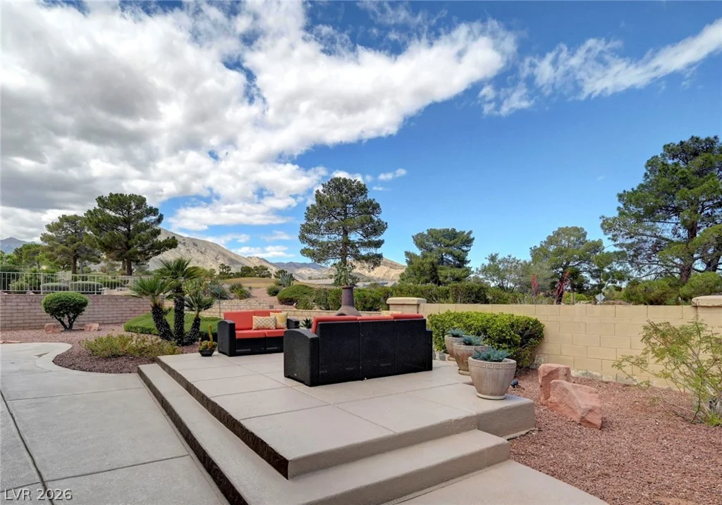 10300 Button Willow, Las Vegas, NV 89134