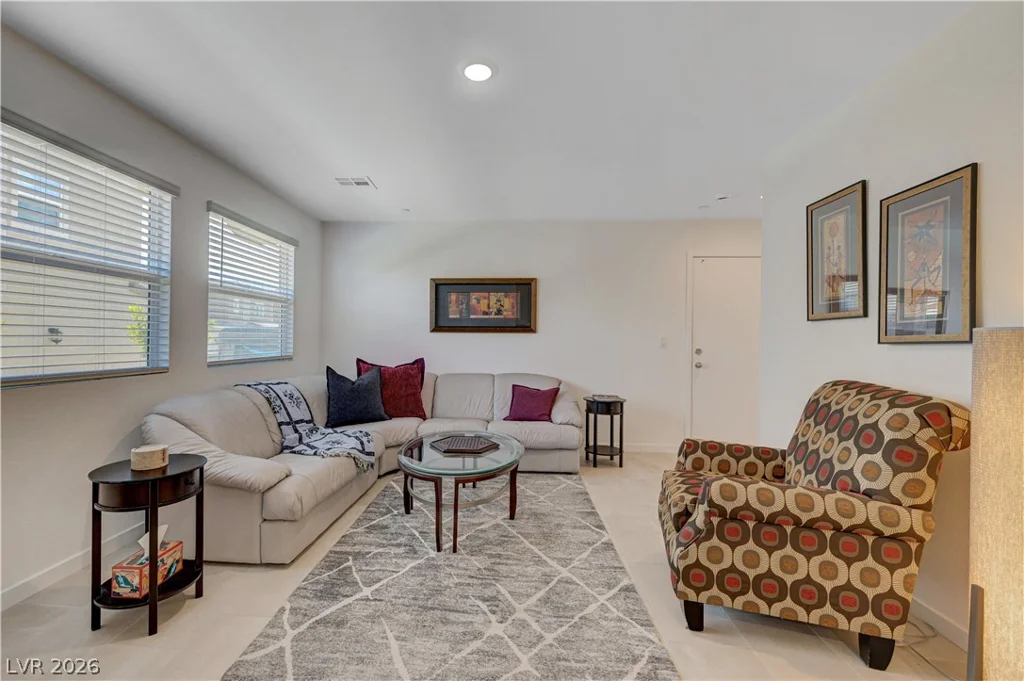 6318 Foxes Dale, Las Vegas, NV 89166