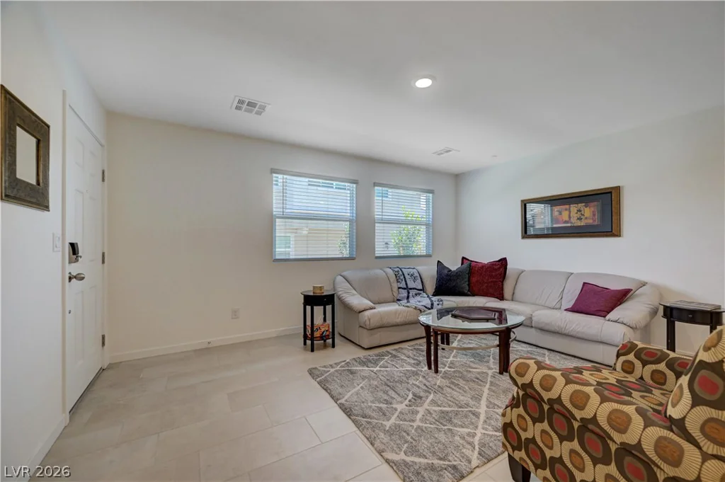6318 Foxes Dale, Las Vegas, NV 89166