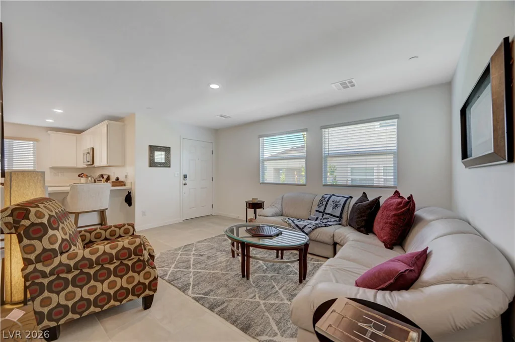 6318 Foxes Dale, Las Vegas, NV 89166