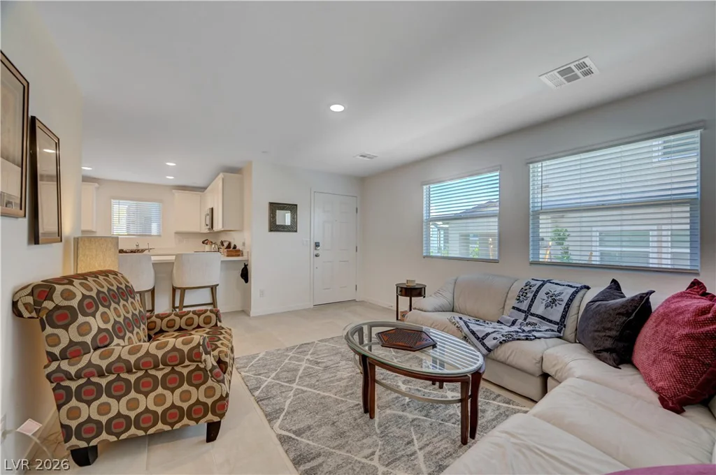 6318 Foxes Dale, Las Vegas, NV 89166