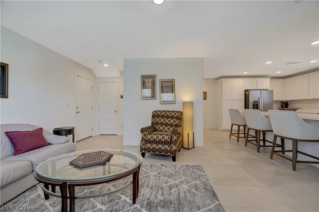 6318 Foxes Dale, Las Vegas, NV 89166