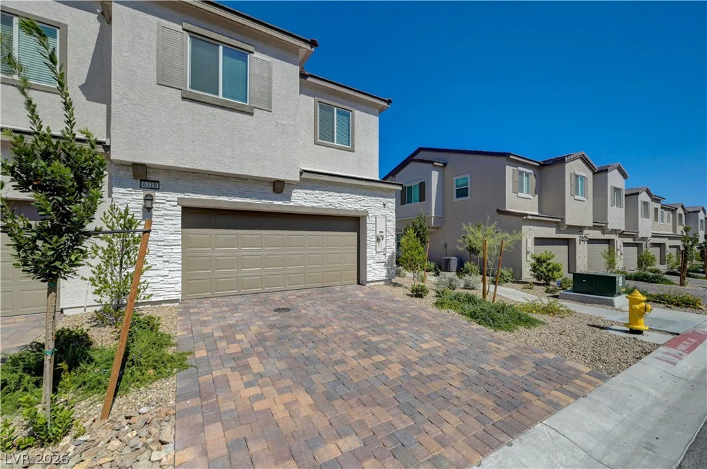 6318 Foxes Dale, Las Vegas, NV 89166