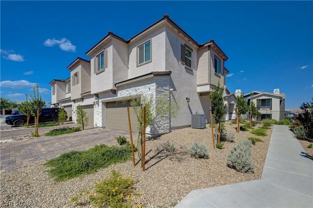 6318 Foxes Dale, Las Vegas, NV 89166