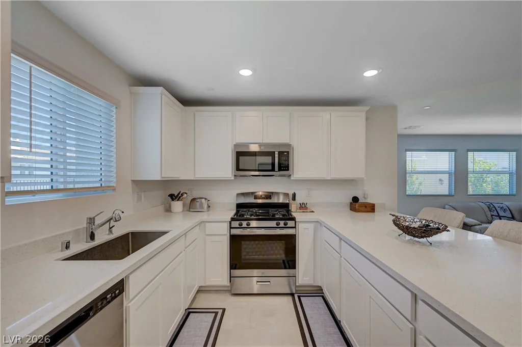 6318 Foxes Dale, Las Vegas, NV 89166