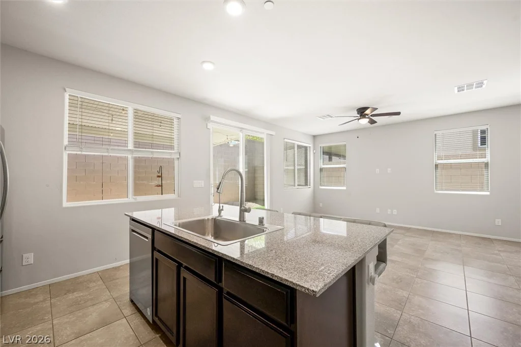 1301 Luna Del Oro, Henderson, NV 89002