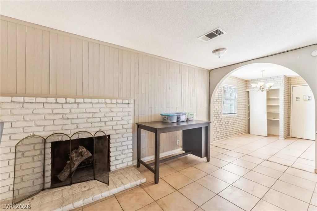 1313 Madison, Las Vegas, NV 89106