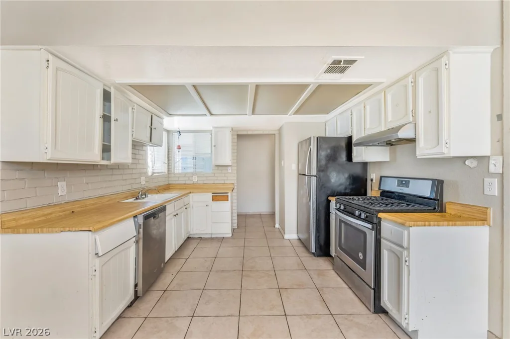 1313 Madison, Las Vegas, NV 89106