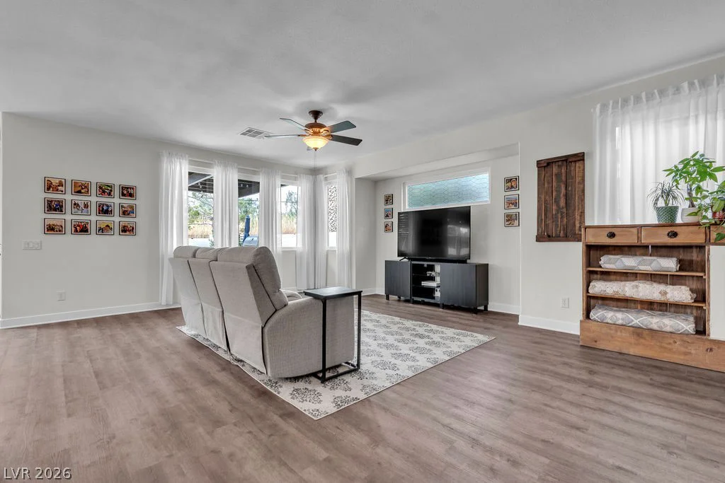 8155 Deer Clan, Las Vegas, NV 89131