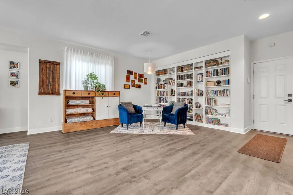 8155 Deer Clan, Las Vegas, NV 89131