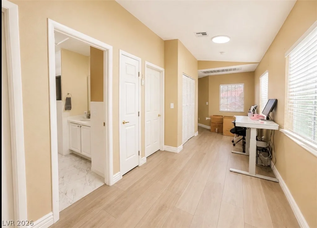 2444 Belt Buckley, Henderson, NV 89002