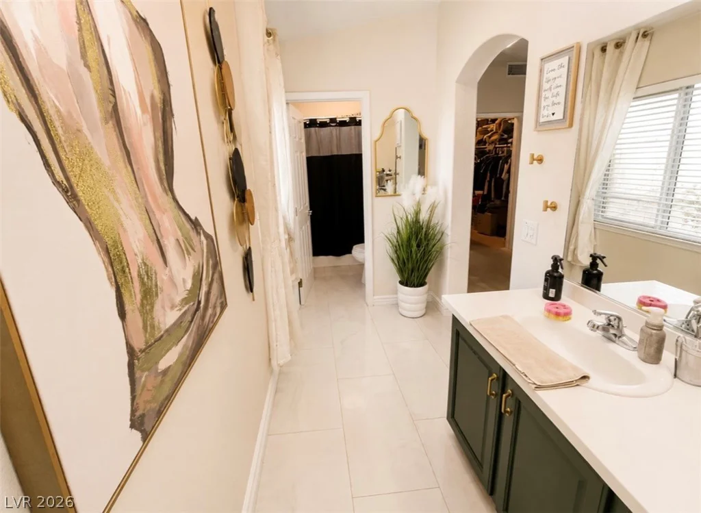 2444 Belt Buckley, Henderson, NV 89002