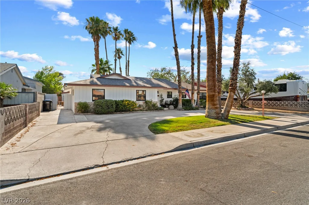1212 Westlund, Las Vegas, NV 89102