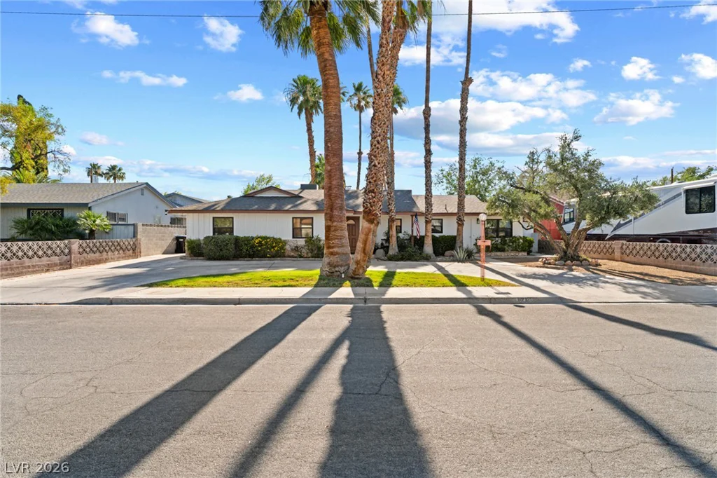 1212 Westlund, Las Vegas, NV 89102
