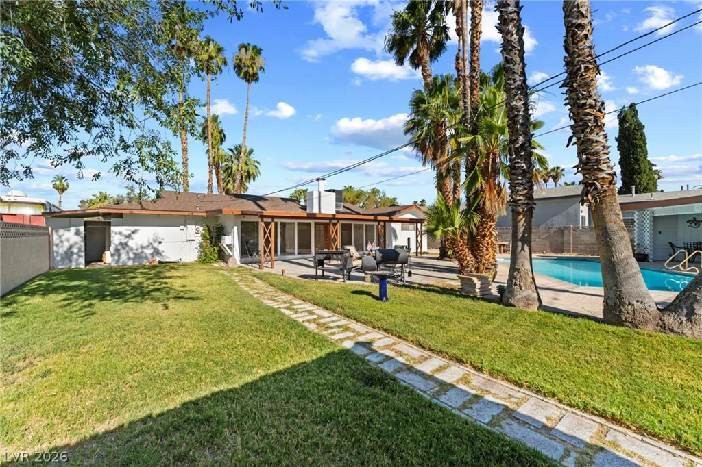 1212 Westlund, Las Vegas, NV 89102