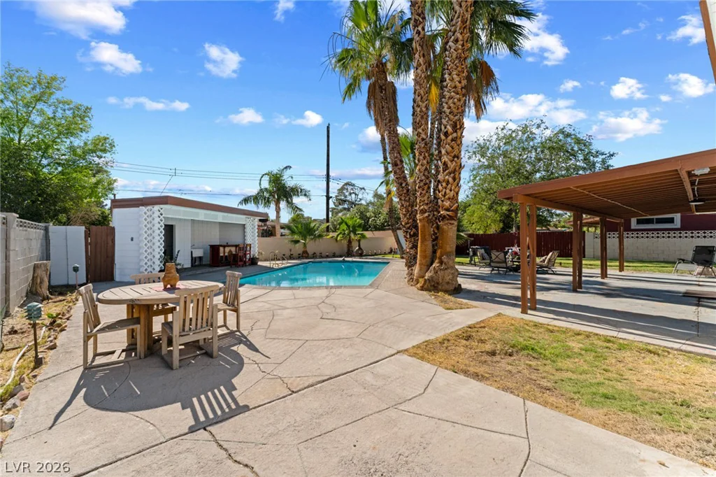 1212 Westlund, Las Vegas, NV 89102