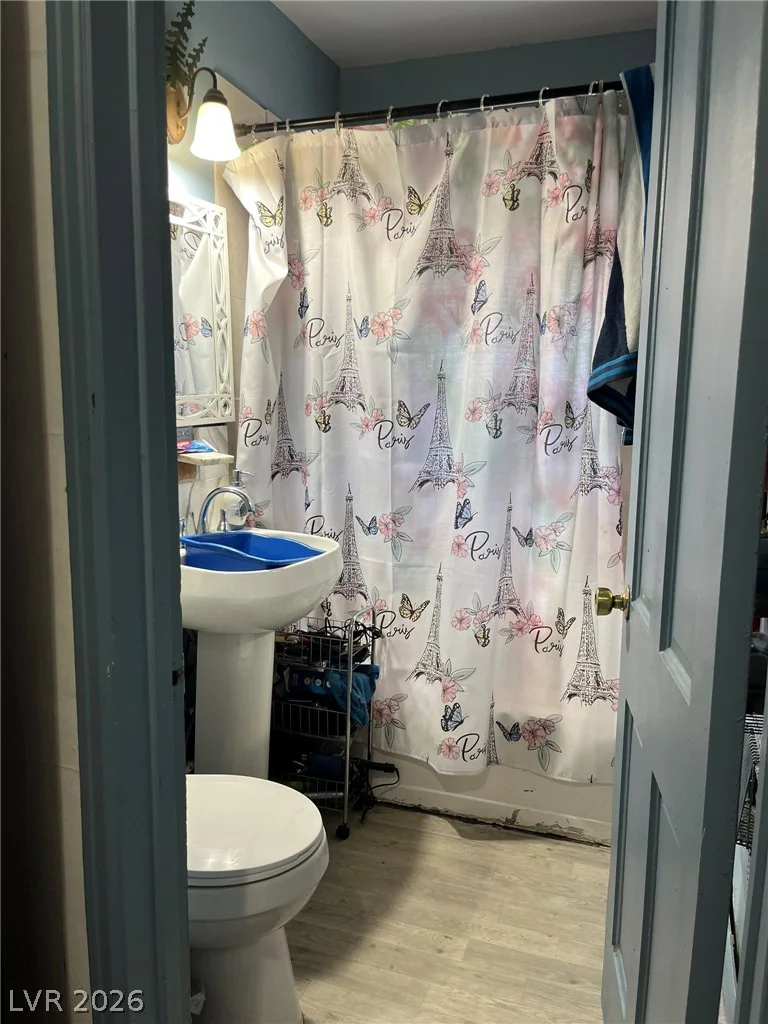 609 TIFFANY, Las Vegas, NV 89101