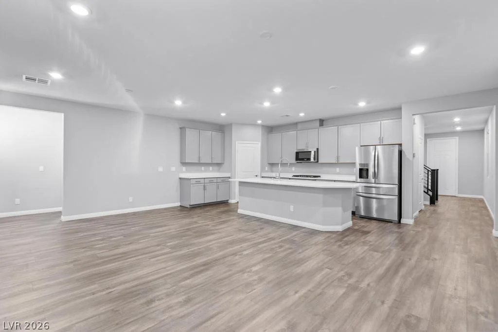 909 Riverlawn, Las Vegas, NV 89138