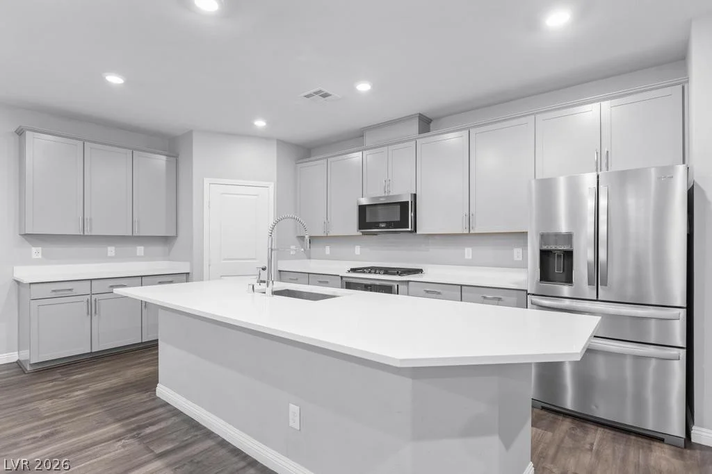 909 Riverlawn, Las Vegas, NV 89138