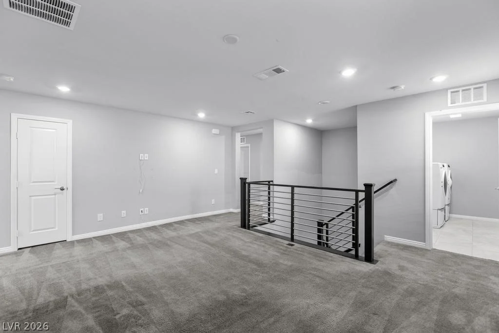 909 Riverlawn, Las Vegas, NV 89138