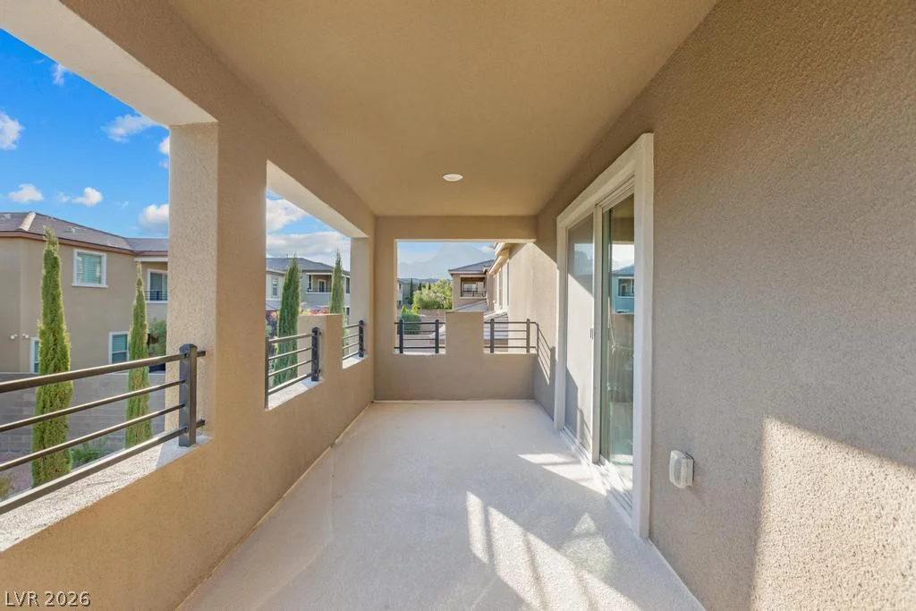 909 Riverlawn, Las Vegas, NV 89138