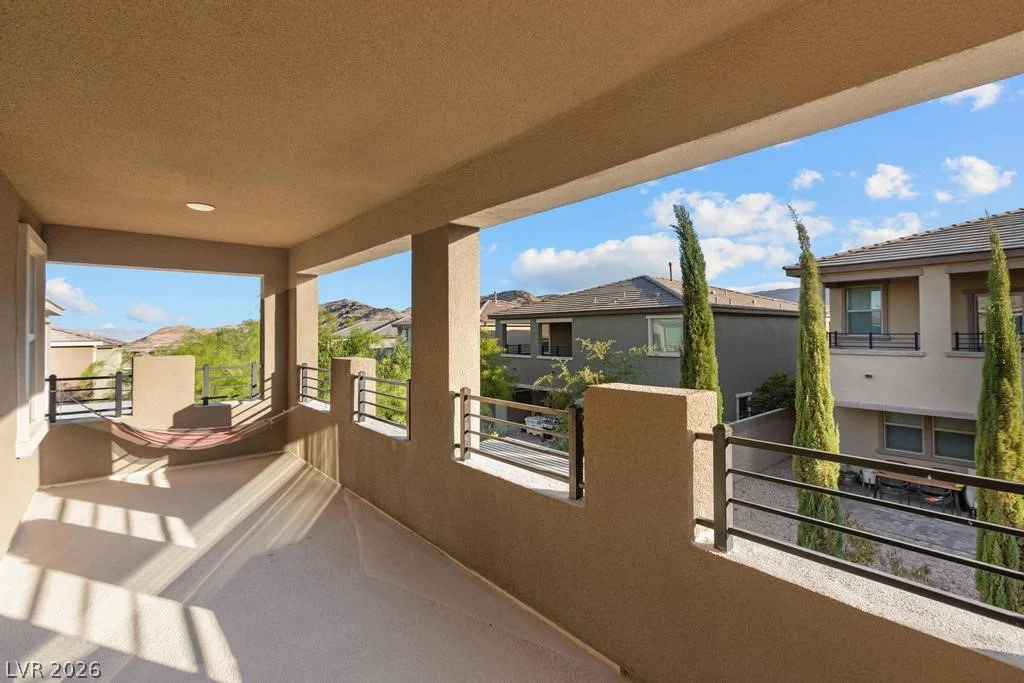 909 Riverlawn, Las Vegas, NV 89138
