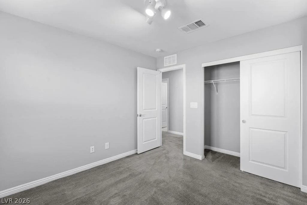909 Riverlawn, Las Vegas, NV 89138