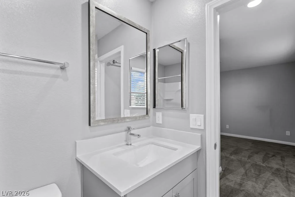909 Riverlawn, Las Vegas, NV 89138