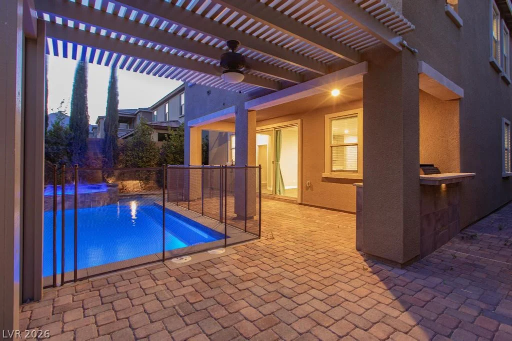 909 Riverlawn, Las Vegas, NV 89138